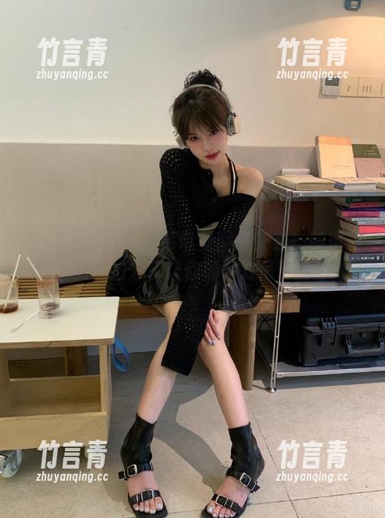 Feilin嗲囡囡 - 吊带美图集来袭！萌琪琪Irene自拍分享让你颠覆对吊带的想象