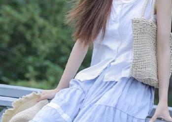 GIRLT果团网 – 周妍希靓丽套装写真合集，免费下载让你成为时尚达人