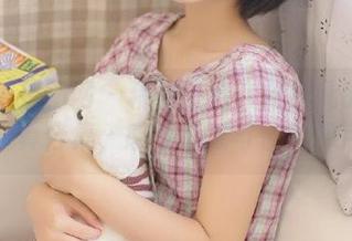 GIRLT果团网 – 精致生活：松果儿的丝袜写真合集，感受细腻与性感并存