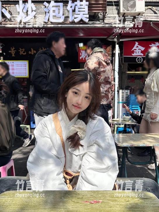 GIRLT果团网-莫雅淇 GIRLT果团网 - 跟随莫雅淇,一起探索可爱:写真合集网盘资源大放送!