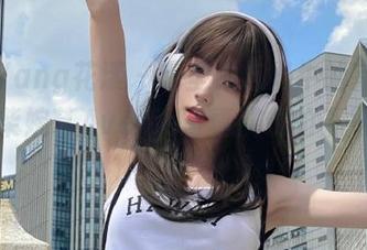 HuaYang花漾 – 无圣光与奶牛的完美邂逅，柴婉艺Averie写真展现的不只是美丽