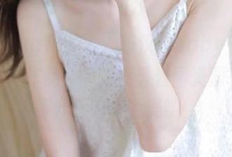 HuaYang花漾 – “萌汉药baby很酷”浴室写真作品，超高质量套图资源，轻松提升你的生活美学！