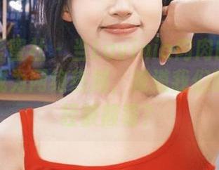 IMiss爱蜜社 – 当Lavinia肉肉的泳装美图资源成为网络热潮，难道我们的审美已经被颠覆？