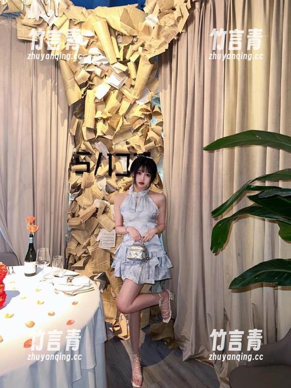 IMiss爱蜜社 - 甜美私房风尚：乐薇Vivi奶牛系列图片带来的视觉享受