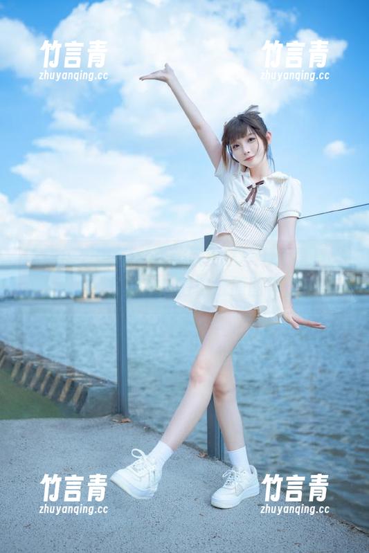 IMiss爱蜜社 - 在此欣赏李李七七喜喜“裤里丝”写真，超清壁纸原图等你来拿