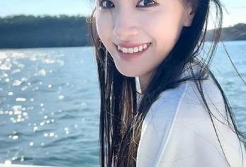 KuukoW的艺术盛宴，秘书全套作品让你欲罢不能！