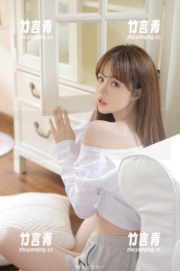 MFStar模范学院 - Wendy智秀倾情呈现海边私拍，细腻柔美的资源汇聚，只为与你分享！