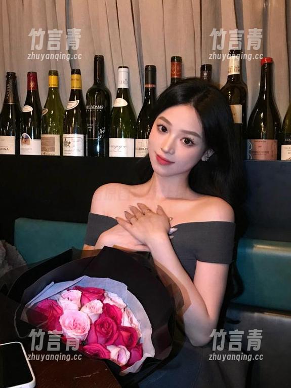 MFStar模范学院 - 白子嫣nicky御姐写真作品：高清原图壁纸让你爱不释手的视觉盛宴