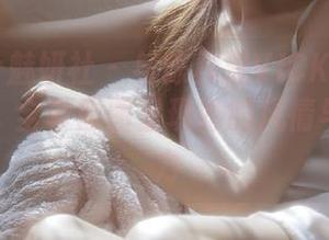 MiStar魅妍社 – 与陈雅漫VICKY女神亲密接触，全套原图呈现她的风情与个性魅力