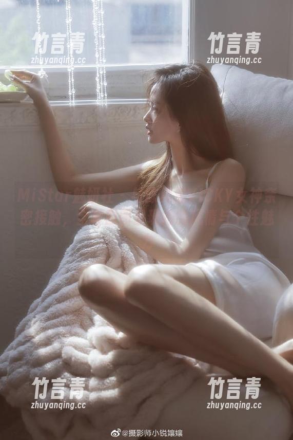 MiStar魅妍社-陈雅漫VICKY MiStar魅妍社 - 与陈雅漫VICKY女神亲密接触,全套原图呈现她的风情与个性魅力