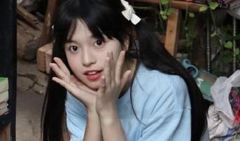 MintYe薄荷叶 – 最新写真集欣赏：Lunana_lee温柔，搭配情感与美感的完美呈现！
