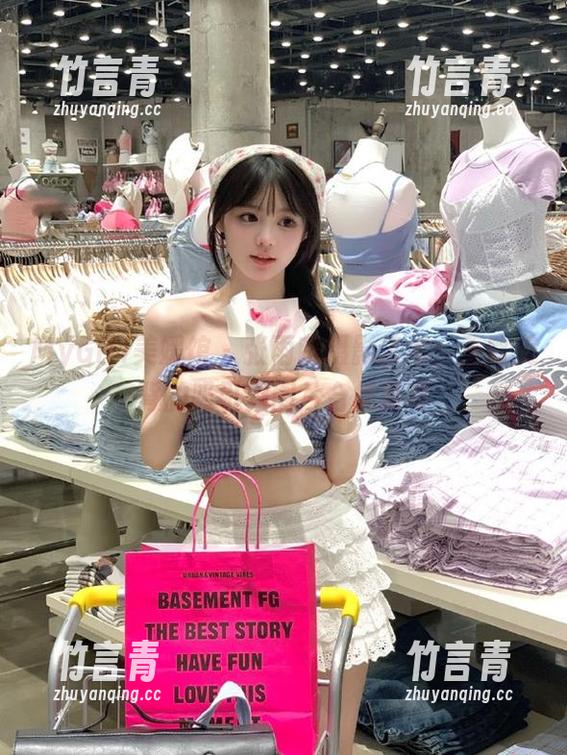 MyGirl美媛馆 - 张雨萌摄影艺术：玉臀美背的吸引力图片合集推荐