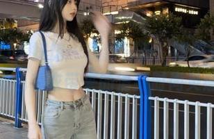 MyGirl美媛馆 – 最新图册：糯美子Mini粉色毛衣带来的清新时尚灵感