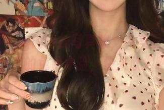 PingPing的棉袜写真集，完美呈现时尚与舒适的免费体验，快来欣赏吧！