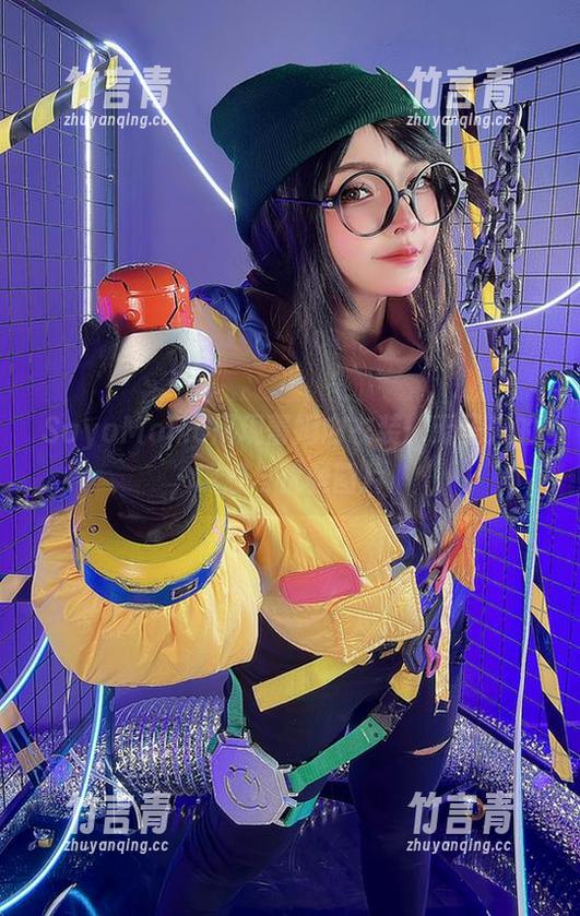 SayoMomo展现蕾姆内衣装：无圣光的诱惑与优雅图片