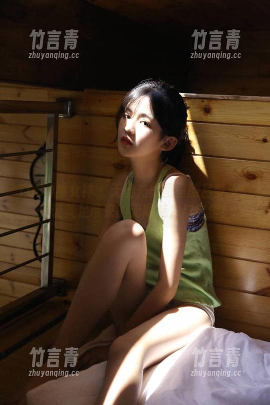 TGOD推女神 - 无圣光美图里的吕梦玉：见证美足带来的无限魅力与自信！
