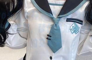 TouTiao头条女神 – 周予然携最新写真集“死库水”亮相，带你浸泡在梦幻与现实的交织中