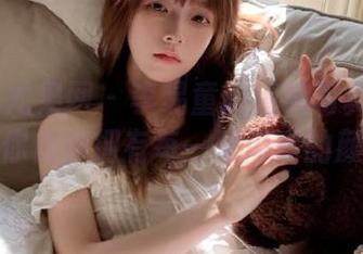 UGirls尤果网 – 李易童的清纯写真最新合集：你值得拥有每一张闪亮的颜值！