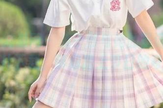 UGirls尤果网 – 游子熙与她的圣诞故事：精选图片下载，带你踏上节日的奇幻旅程