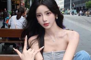UGirls尤果网 – 用心欣赏纯小希的温柔，福利图集带来无限惊喜