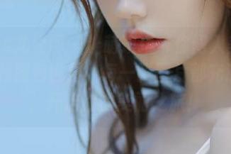 UGirls尤果网 – 让萌琪琪带你闯入美丽的JK福利图包世界，每一张图片都充满惊喜，开启你的美丽之旅！