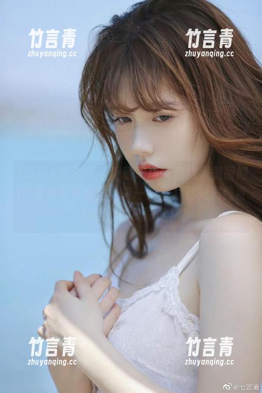 UGirls尤果网-萌琪琪 UGirls尤果网 - 让萌琪琪带你闯入美丽的JK福利图包世界,每一张图片都充满惊喜,开启你的美丽之旅!