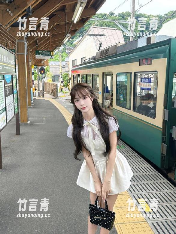 UGirls尤果网 - 最新发布：韩雨菲白裙写真作品，带你领略如诗如画的浪漫与柔美，感官盛宴！