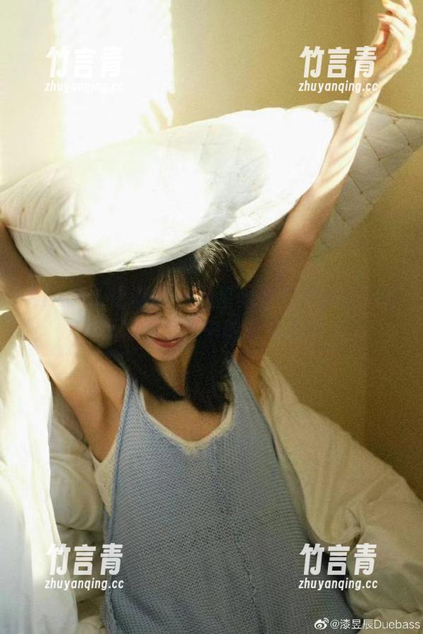 XIAOYU语画界 - 林星阑的艺术视野：高清裸足写真中的生活感悟