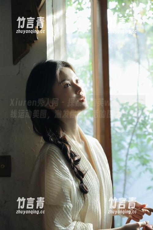 Xiuren秀人网 - 探索小泡芙winna的在线运动美图，激发你对生活的热爱与动力！