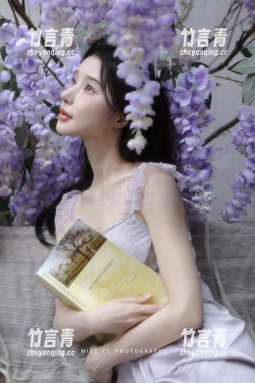 Xiuren秀人网 - 小爪几的双马尾写真精华：每一张原图都展现了她的独特魅力