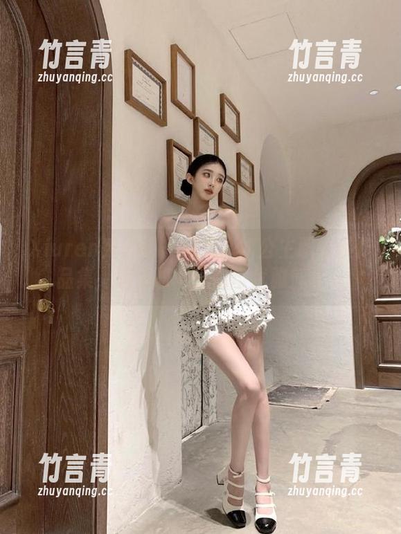 Xiuren秀人网 - 精选心妍公主职业装作品集，感受职场风范与优雅气质！