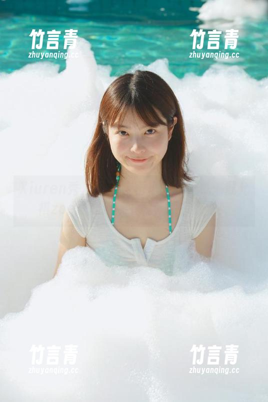 Xiuren秀人网 - 校园里的时光机：戴允祺zoe写真速来下载，超有感觉！