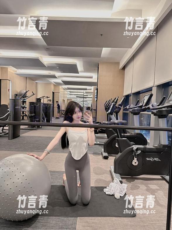 Xiuren秀人网 - 让人惊叹的体操服！戴渃欣全集原图带你走进她的世界