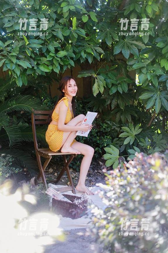 Xiuren秀人网 - 日常生活中的抖娘利世，精彩油亮私房写真合集