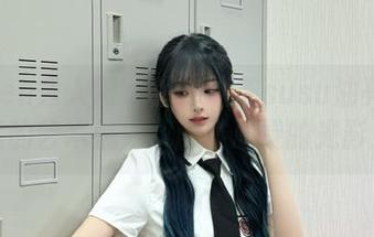 Xiuren秀人网 – 解密晚苏susu油亮私房作品的艺术魅力，触碰心灵的光影之美