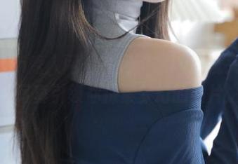 Xiuren秀人网 – 在月夕Lily的镜头中，清纯写真引领你探索梦幻的照片之旅