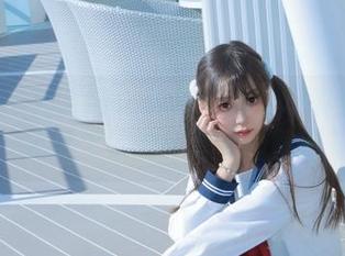 Xiuren秀人网 – 月酱儿海边写真合集：追逐海浪的完美瞬间图册