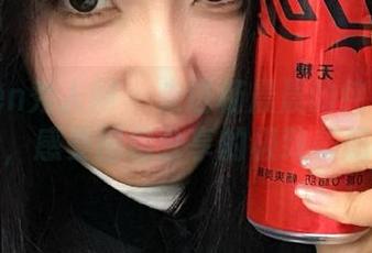 Xiuren秀人网 – 走进杨晨晨的纯白世界，感受图包分享的极致美感