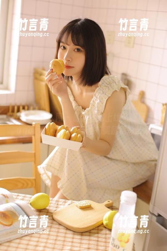 Xiuren秀人网-杨晨晨sugar Xiuren秀人网 - 最新图库上线:杨晨晨sugar带来的吊裙与丝袜美腿摄影艺术