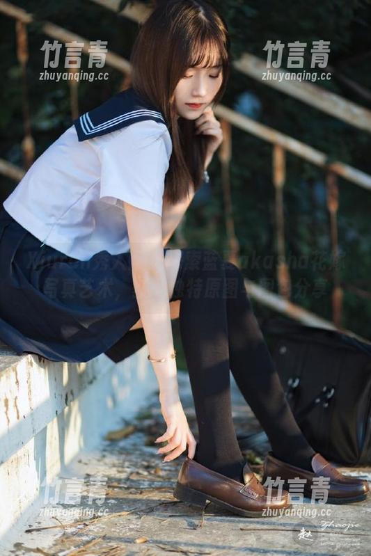 Xiuren秀人网 - 探索蓝夏akasha花嫁写真艺术，获取独特原图与图包分享