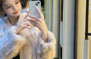 Xiuren秀人网 – 陈梵妮Fanny泳衣写真：不只是一组美图和资源的合集