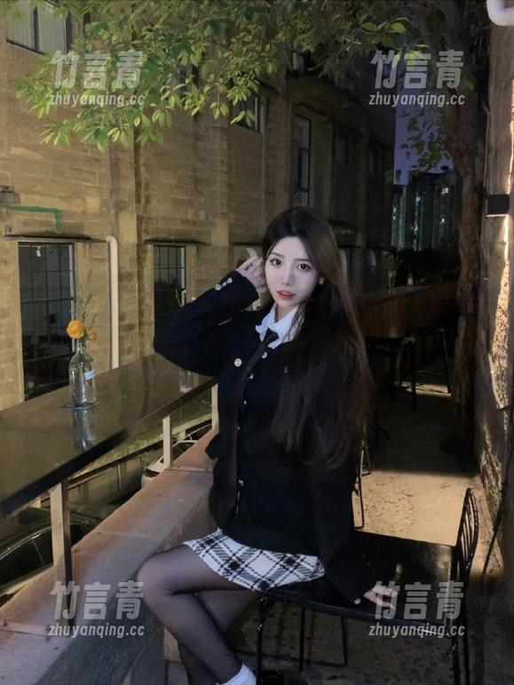 YouMi尤蜜荟 - 独家发售！Yumi尤美黑丝高清作品集，让你重新定义什么是魅力！