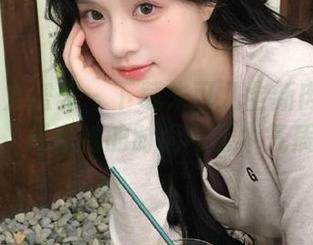 YouMi尤蜜荟 – 下载朱可儿全新肉丝写真集，尽享她的时尚与艺术气质！