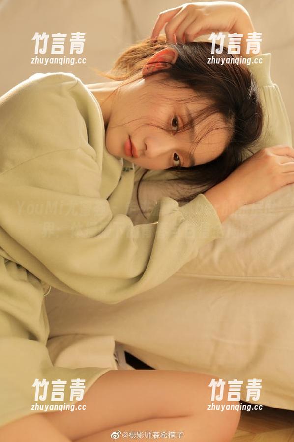 YouMi尤蜜荟 - 走进潘琳琳ber的私房世界：体操服下的青春与自信全揭晓