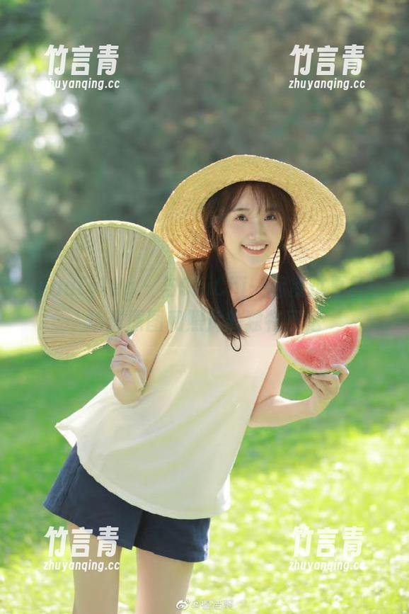 beautyleg - 与ChiChi一起度过夏日：珍贵原图和照片的独特回忆