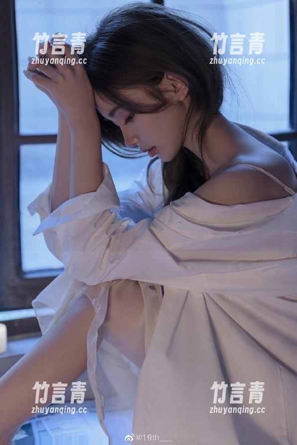 beautyleg - 探索Penny浴室的无限美图：无圣光渲染下的真实与美丽之旅