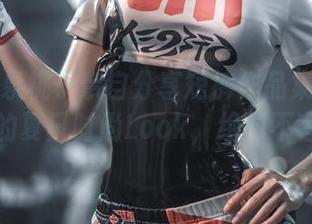 izumi泉桃子亲自分享短裤作品集：轻松打造你的夏日时尚Look，绝对不容错过！