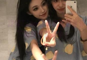 pans – 探索Tina的高清丝袜世界，图片下载尽在掌握中！