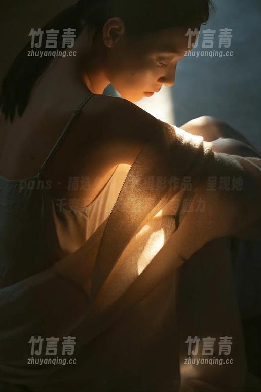 pans - 精选兔兔泳衣摄影作品，呈现她千变万化的夏日风情与魅力