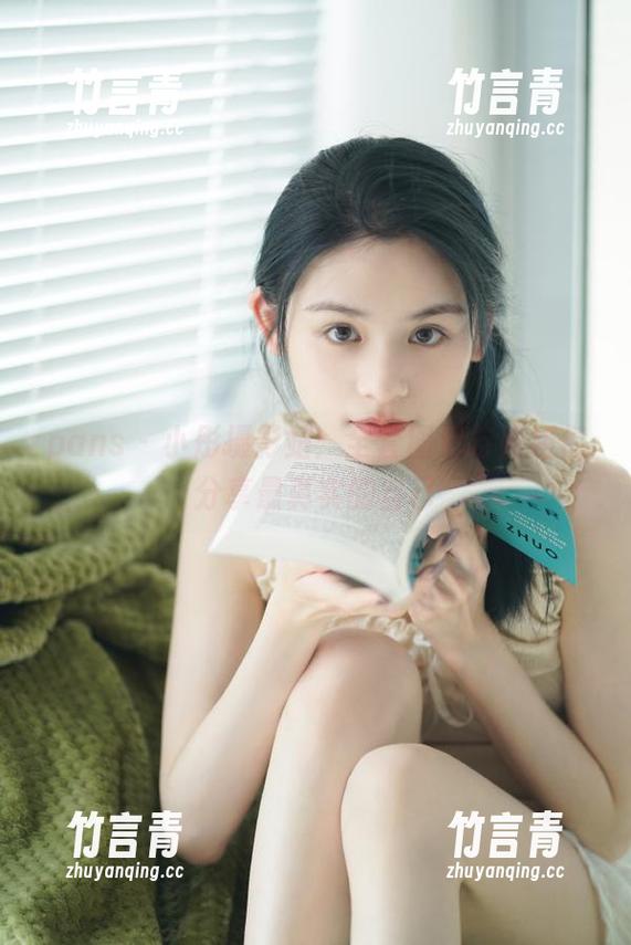 pans-小彤 pans - 小彤摄影站:全套图包与姐姐们分享最真实的自己